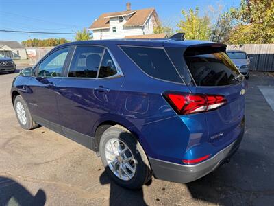 2022 Chevrolet Equinox LT   - Photo 3 - Elkhart, IN 46514
