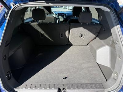 2022 Chevrolet Equinox LT   - Photo 13 - Elkhart, IN 46514