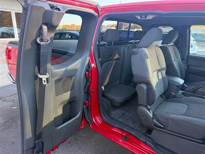2010 Nissan Frontier KING CAB SE - Photo 13 - Elkhart, IN 46514