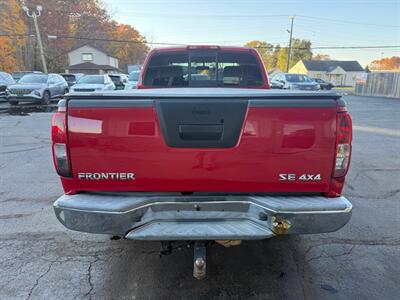 2010 Nissan Frontier KING CAB SE - Photo 4 - Elkhart, IN 46514