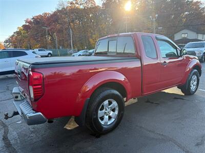 2010 Nissan Frontier KING CAB SE - Photo 5 - Elkhart, IN 46514