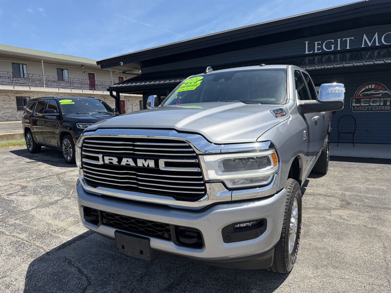 2024 RAM 2500 Laramie   - Photo 1 - Elkhart, IN 46514