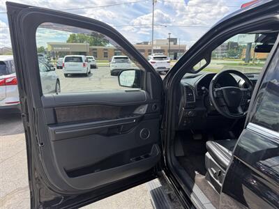 2018 Ford Expedition Limited - Photo 11 - Elkhart, IN 46514