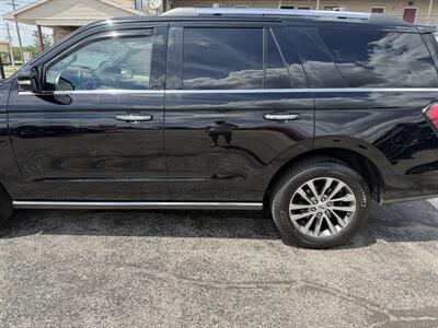 2018 Ford Expedition Limited - Photo 4 - Elkhart, IN 46514