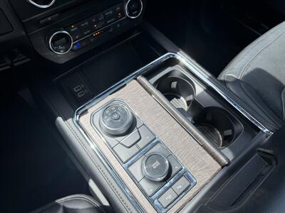 2018 Ford Expedition Limited - Photo 23 - Elkhart, IN 46514