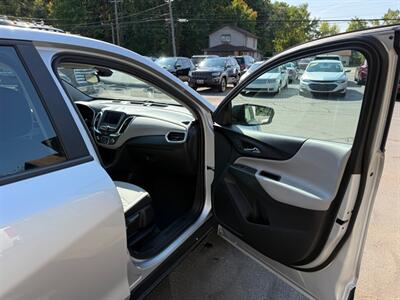 2020 Chevrolet Equinox LS   - Photo 15 - Elkhart, IN 46514