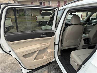 2021 Volkswagen Atlas SE 4Motion - Photo 13 - Elkhart, IN 46514