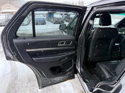 2018 Ford Explorer XLT   - Photo 11 - Elkhart, IN 46514