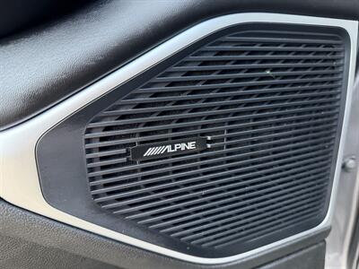 2024 Jeep Wagoneer L Series II - Photo 12 - Elkhart, IN 46514