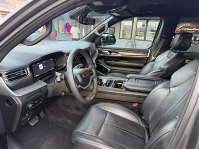 2024 Jeep Wagoneer L Series II - Photo 13 - Elkhart, IN 46514