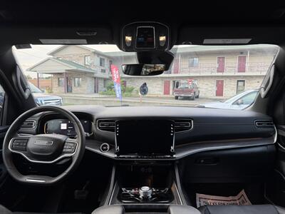 2024 Jeep Wagoneer L Series II - Photo 20 - Elkhart, IN 46514