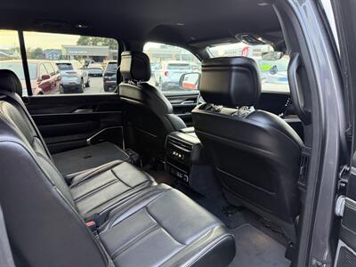 2024 Jeep Wagoneer L Series II - Photo 19 - Elkhart, IN 46514