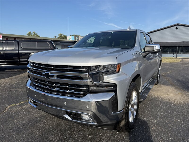 2020 Chevrolet Silverado 1500 LTZ   - Photo 1 - Elkhart, IN 46514
