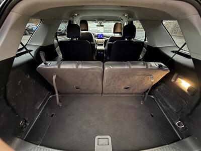 2022 Ford Explorer XLT   - Photo 14 - Elkhart, IN 46514