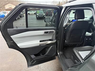 2022 Ford Explorer XLT   - Photo 11 - Elkhart, IN 46514