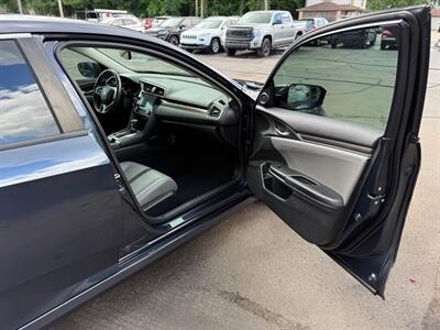 2019 Honda Civic EXL   - Photo 17 - Elkhart, IN 46514
