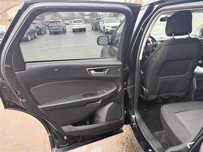 2017 Ford Edge SE   - Photo 10 - Elkhart, IN 46514