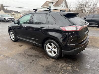 2017 Ford Edge SE   - Photo 3 - Elkhart, IN 46514