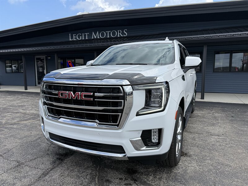 2023 GMC Yukon SLT   - Photo 1 - Elkhart, IN 46514