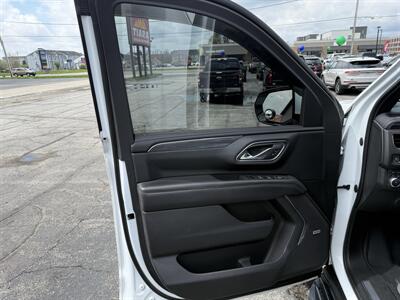 2023 GMC Yukon SLT   - Photo 11 - Elkhart, IN 46514