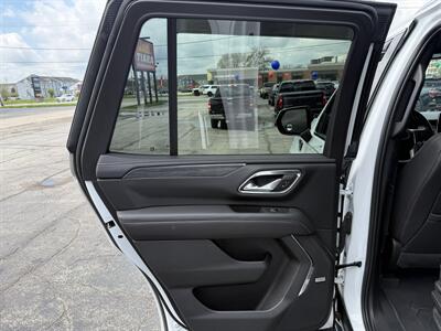2023 GMC Yukon SLT   - Photo 14 - Elkhart, IN 46514