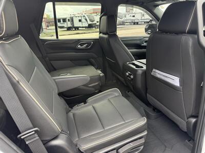 2023 GMC Yukon SLT   - Photo 18 - Elkhart, IN 46514