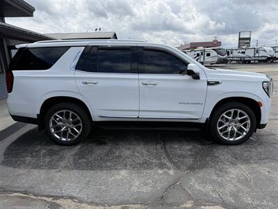 2023 GMC Yukon SLT   - Photo 8 - Elkhart, IN 46514