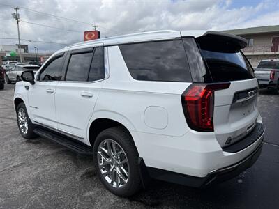 2023 GMC Yukon SLT   - Photo 5 - Elkhart, IN 46514