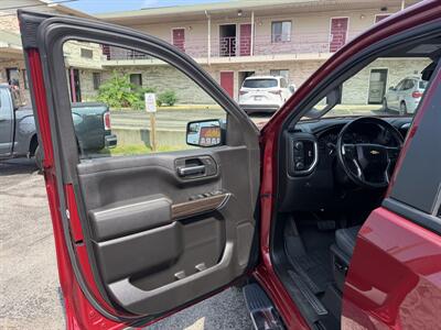 2019 Chevrolet Silverado 1500 LT   - Photo 12 - Elkhart, IN 46514
