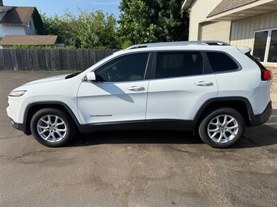 2016 Jeep Cherokee LATITUDE   - Photo 3 - Elkhart, IN 46514