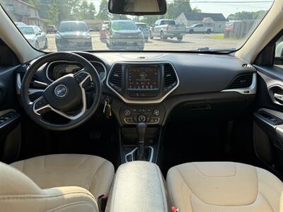 2016 Jeep Cherokee LATITUDE   - Photo 18 - Elkhart, IN 46514