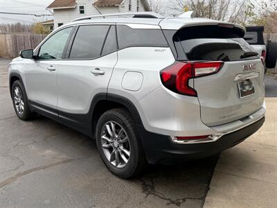 2022 GMC Terrain SLT   - Photo 6 - Elkhart, IN 46514