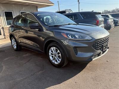 2020 Ford Escape SE   - Photo 11 - Elkhart, IN 46514