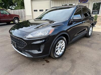 2022 Ford Escape SE   - Photo 1 - Elkhart, IN 46514