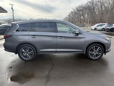 2017 INFINITI QX60   - Photo 8 - Elkhart, IN 46514