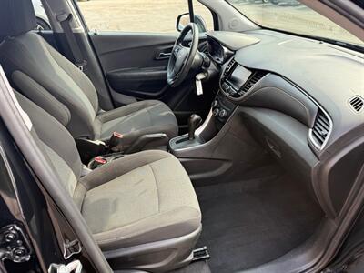 2020 Chevrolet Trax LS   - Photo 15 - Elkhart, IN 46514