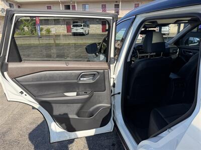 2021 Nissan Rogue SL - Photo 15 - Elkhart, IN 46514