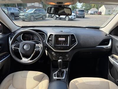 2018 Jeep Cherokee LATITUDE   - Photo 17 - Elkhart, IN 46514