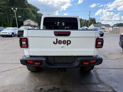 2021 Jeep Gladiator RUBICON   - Photo 2 - Elkhart, IN 46514