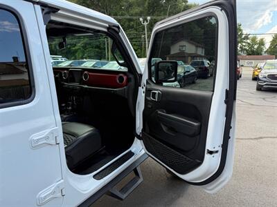 2021 Jeep Gladiator RUBICON   - Photo 15 - Elkhart, IN 46514