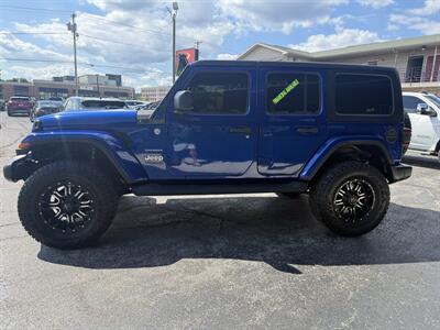 2018 Jeep Wrangler Unlimited Sahara - Photo 5 - Elkhart, IN 46514
