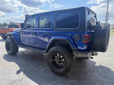2018 Jeep Wrangler Unlimited Sahara - Photo 8 - Elkhart, IN 46514