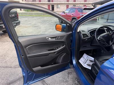 2020 Ford Edge SEL   - Photo 11 - Elkhart, IN 46514