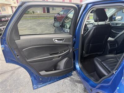 2020 Ford Edge SEL   - Photo 13 - Elkhart, IN 46514