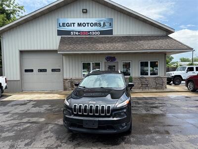 2016 Jeep Cherokee LATITUDE   - Photo 2 - Elkhart, IN 46514
