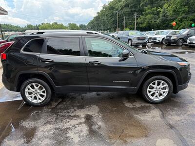 2016 Jeep Cherokee LATITUDE   - Photo 7 - Elkhart, IN 46514