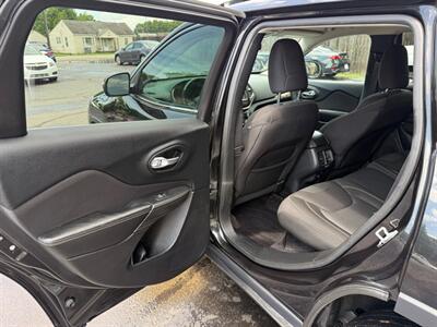2016 Jeep Cherokee LATITUDE   - Photo 13 - Elkhart, IN 46514