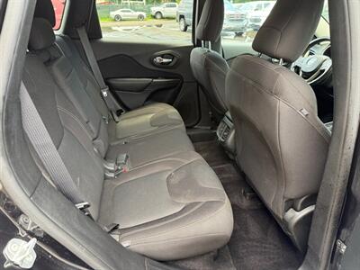 2016 Jeep Cherokee LATITUDE   - Photo 15 - Elkhart, IN 46514