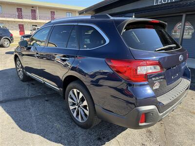 2018 Subaru Outback 2.5i Touring - Photo 5 - Elkhart, IN 46514