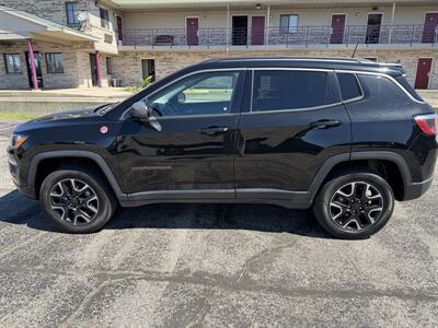 2018 Jeep Compass Trailhawk   - Photo 3 - Elkhart, IN 46514